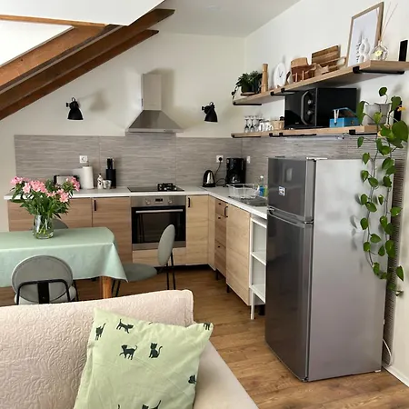 Lovely Apartman *